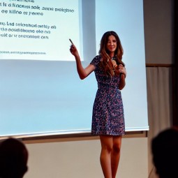 Motivational Speaker 🎉🎙️🗣️