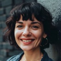 Praca, kariera, CV z Kariera.ai